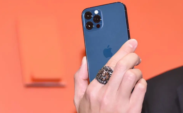 荷塘苹果手机维修分享iPhone12系列重启方法教程 